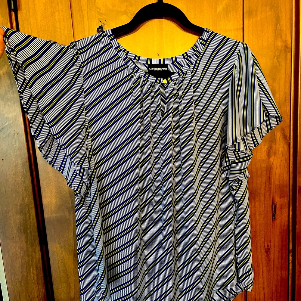 EUC Liz Clairborne Career blouse size L